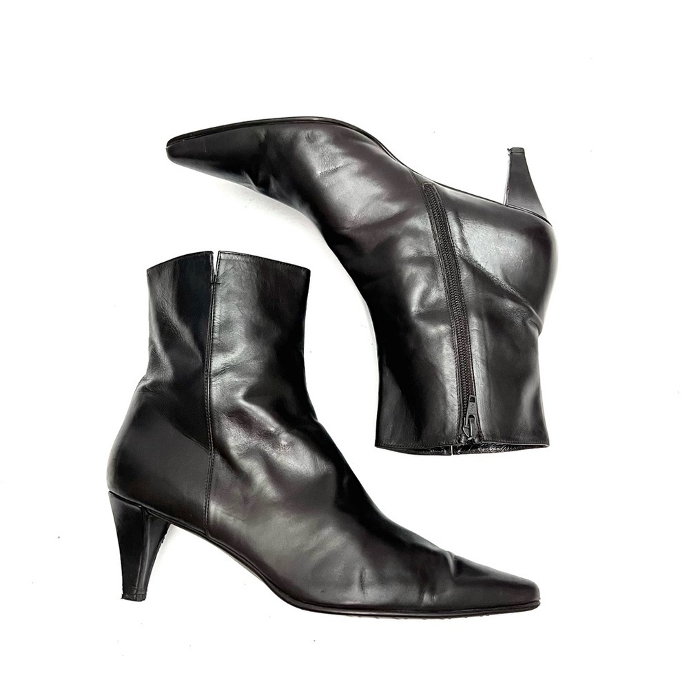 Vintage Y2K dark brown leather extreme pointed toe heeled ankle boots